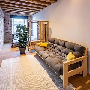 Onlviv Rynok Square 18 Two Апартаменты