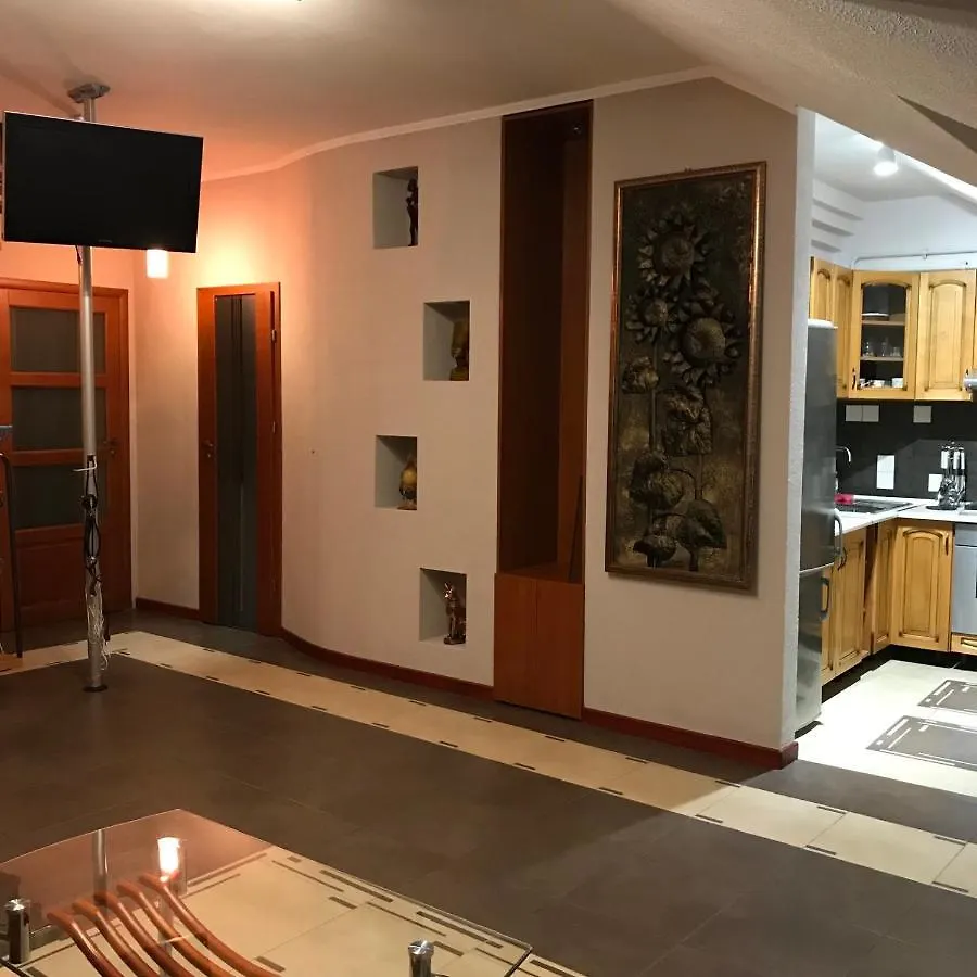 Lejlighed Затишна Квартира В Спальному Районі Lviv